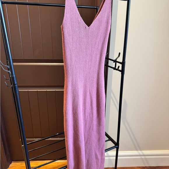 Pink Sleeveless Ribbed Dress - Picture 2 of 6